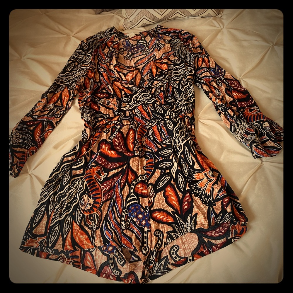 Frilly romper - Picture 1 of 2